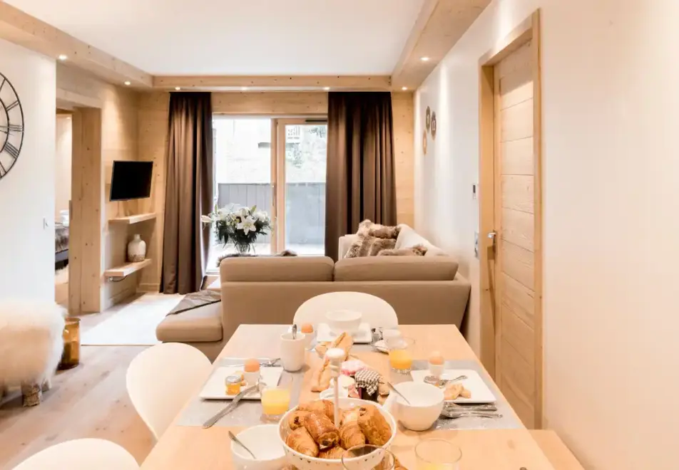 Mammoth Lodge, Courchevel Moriond (self catered apartments) - 2 bed alc 6 standard