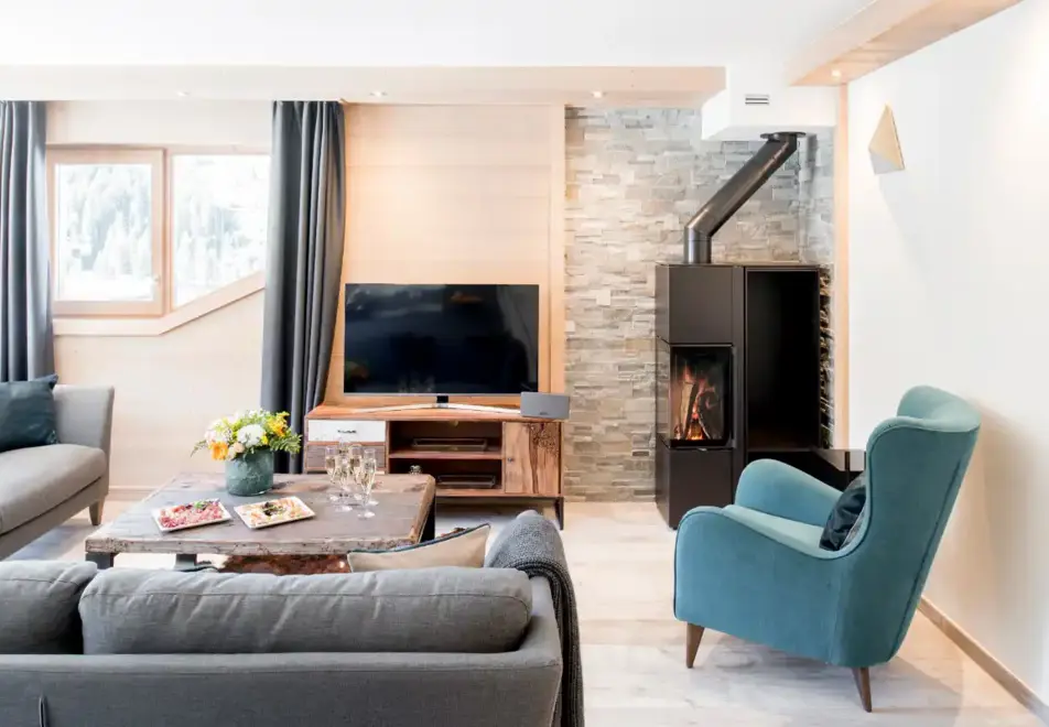 Mammoth Lodge, Courchevel Moriond (self catered apartments) - 3 bed 6