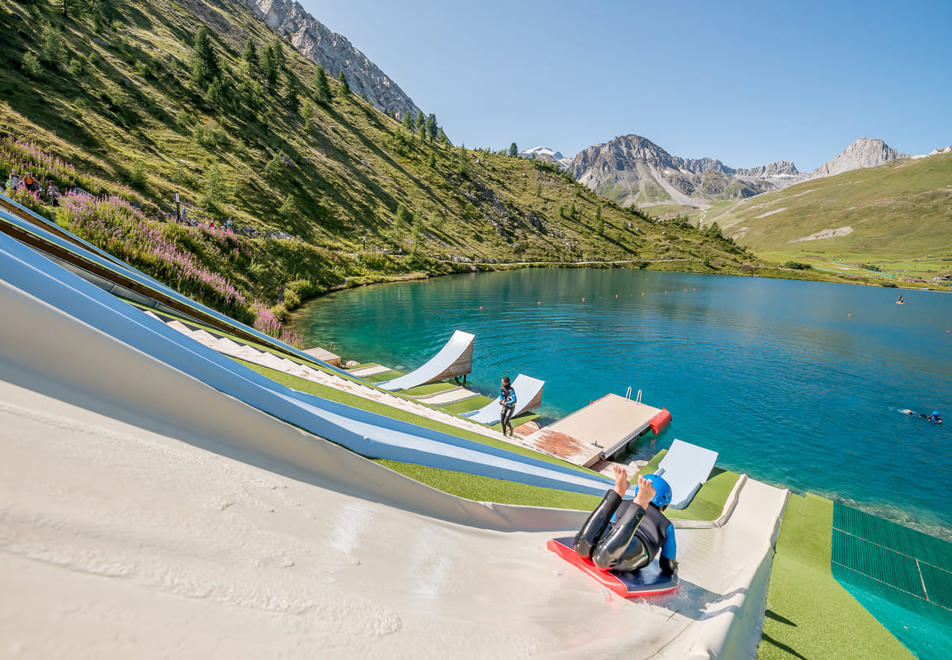 Tignes in Summer - Lake at Tignes le Lac (©Andy Parant)