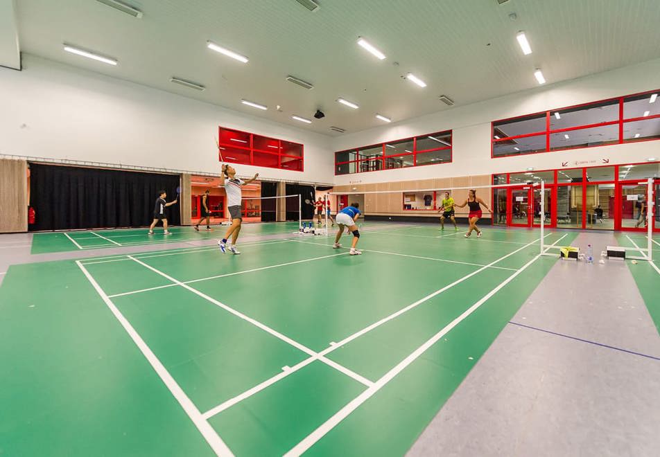 Tignes in Summer - Indoor courts (©Andy Parant)