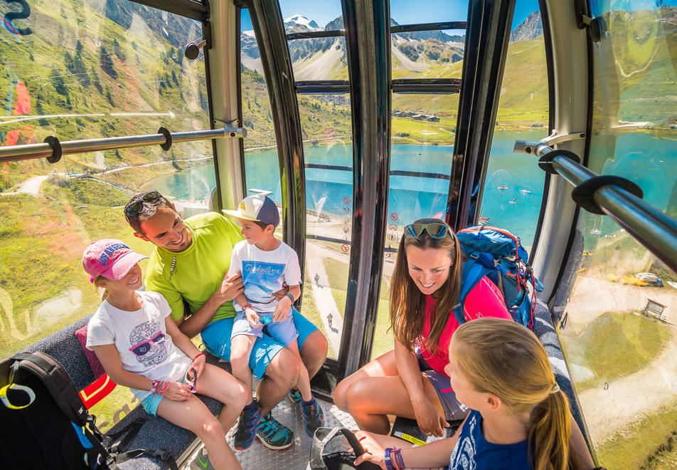 Tignes in Summer - Gondola (©Andy Parant)