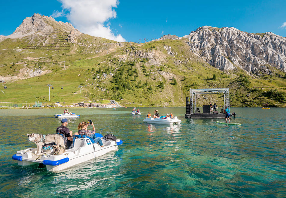 Tignes in Summer - Lake at Tignes le Lac (©Andy Parant)