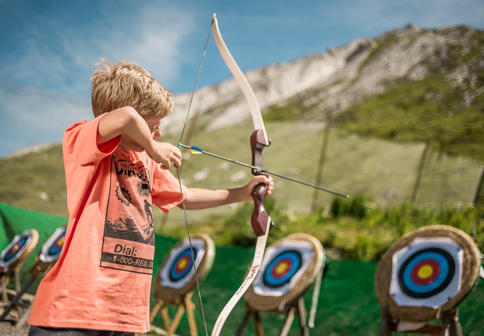 Tignes in Summer - Archery (©Andy Parant)