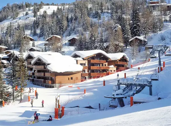 Les Chalets d'Edelweiss, La Plagne (self catered apartments) - Excellent location
