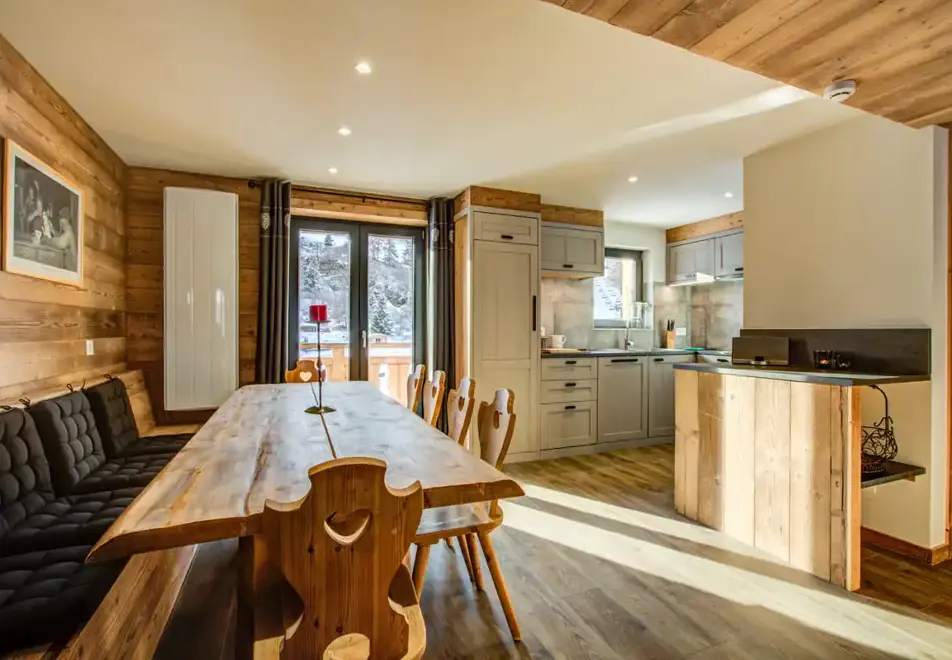 Chalets Miner 1, Plagne 1800 (self catered chalet) - Kitchen/diner