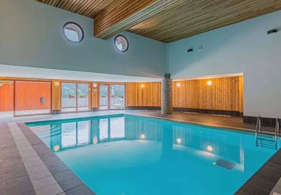 La Cascade-Epinettes, Vaujany (self catered apartments) - Indoor pool