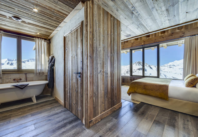 Stunning Penthouse Off Grid Luxury Retreat image