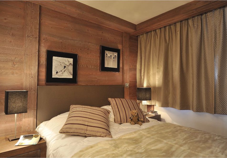 Le Centaure, Flaine (self catered apartments) - Double Bedroom