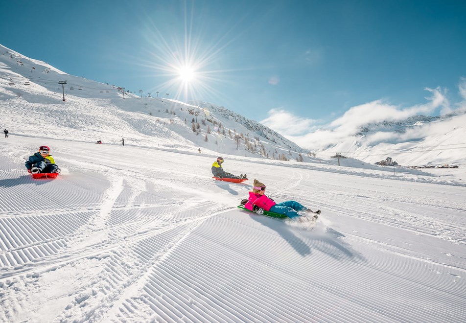 Tignes in Winter - Sledging (©AndyParant)