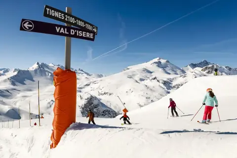 Tignes in Winter (©STGM)