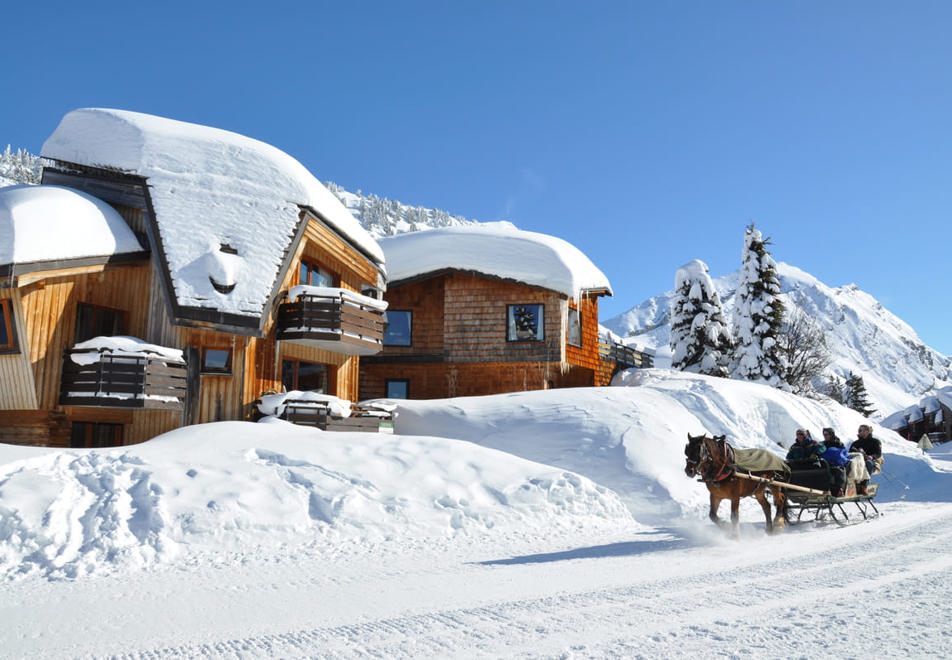 Avoriaz Ski Resort - Horse drawn sled (©S Lerendu) 