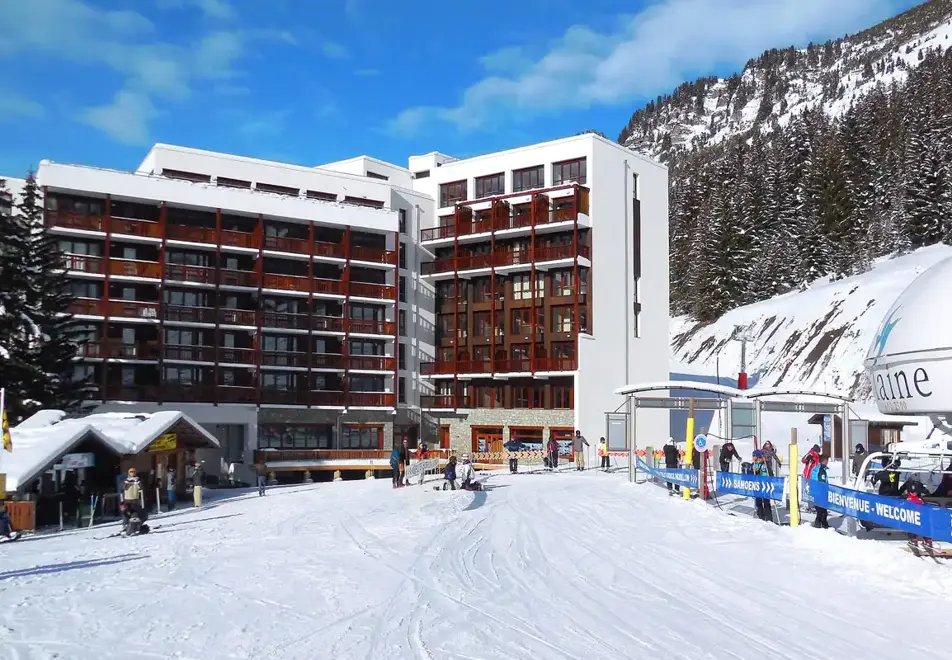 Le Panoramic, Flaine (self catered apartments) - Next to the Grands Vans ski lift