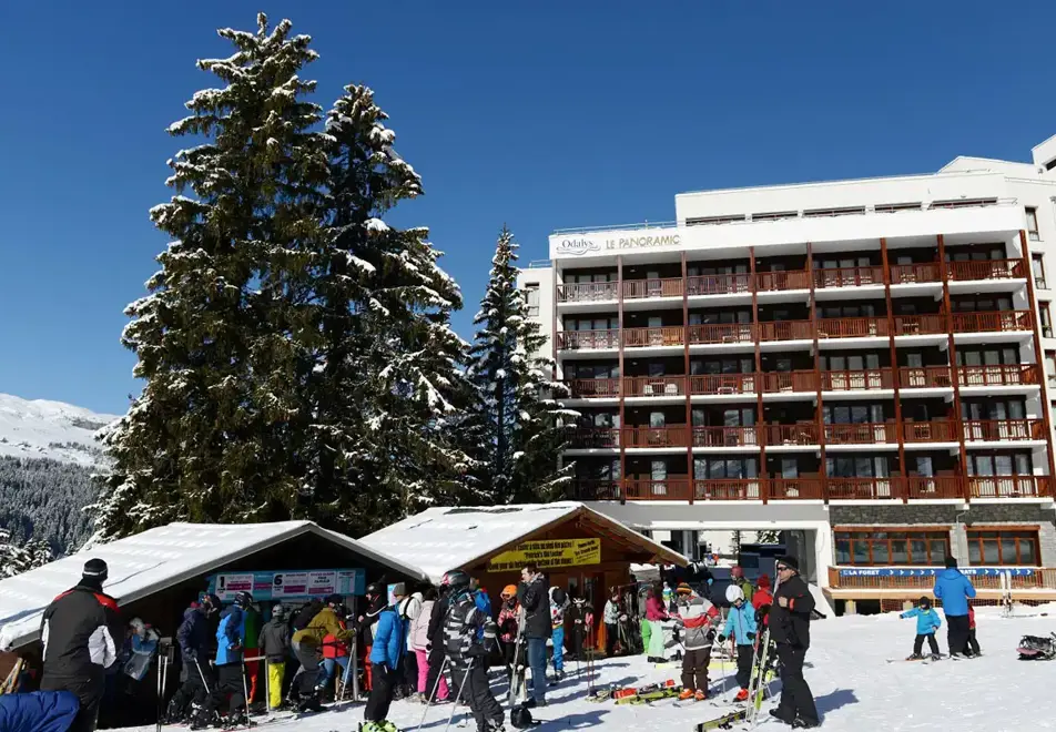 Le Panoramic, Flaine (self catered apartments) - Next to the Grands Vans ski lift