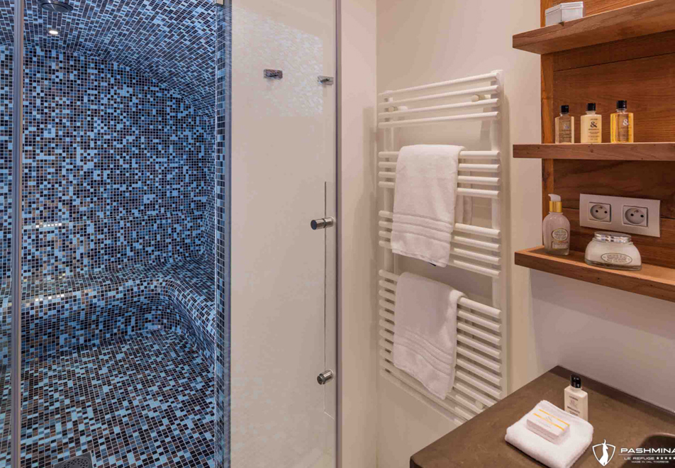 Pashmina, Val Thorens (Hotel) - Bathroom