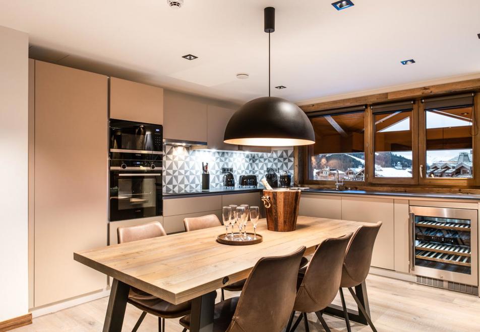 Manali Lodge, Courchevel Moriond (high end apartments) - Lhotse