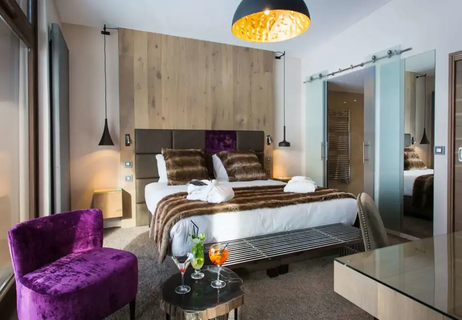 Taj I Mah, Arc 2000 (Hotel) - Double bedroom