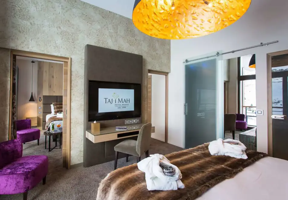 Taj I Mah, Arc 2000 (Hotel) - Double bedroom