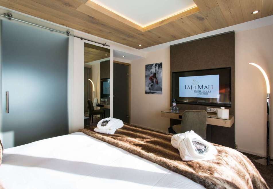 Taj I Mah, Arc 2000 (Hotel) - Club Room