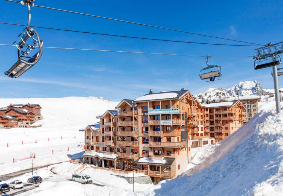 Front de Neige, La Plagne (self catered apatments) - Ski in Ski out