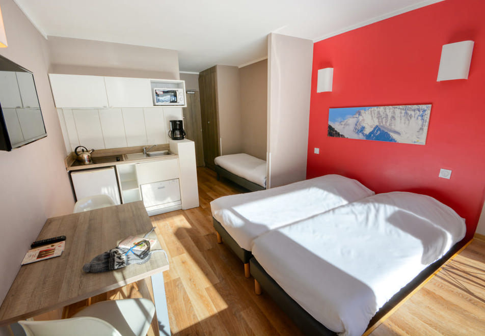 New Chastillon, Isola 2000 (self catered apartments) - Apartments