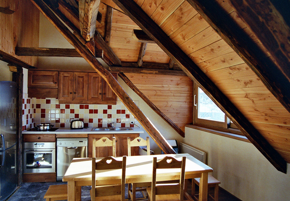 Alpe de Virgile, Valloire (Self catered apartments) - Living/dining room