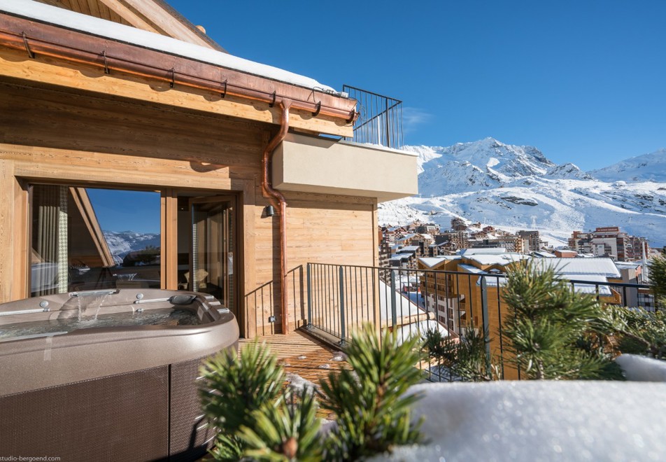 Chalets Cocoon, Val Thorens (self catered apartments) - Hot tub