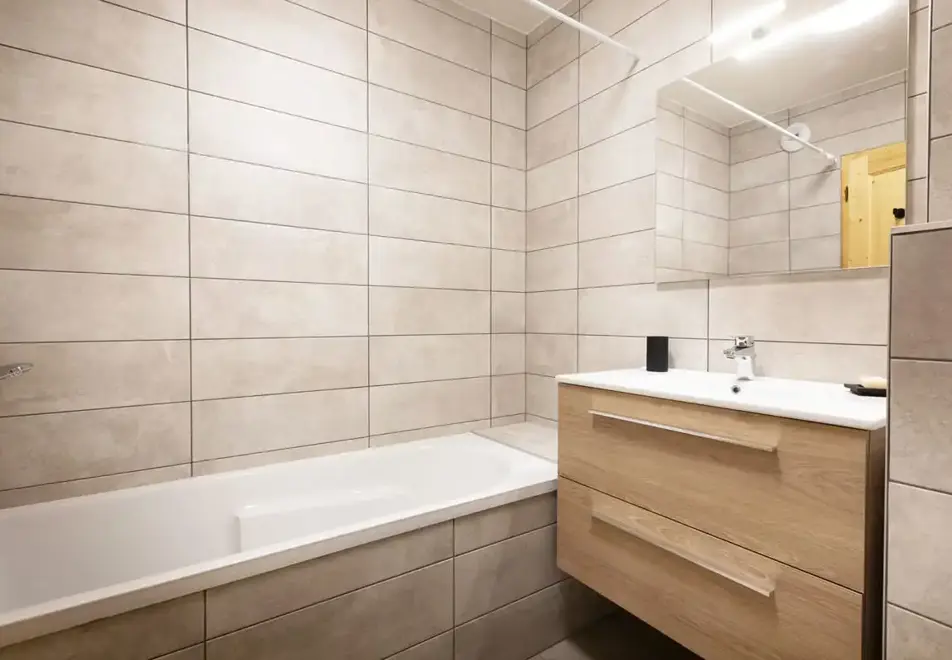 Altarena, Les Saisies (self catered apartments) - Typical 2 bedroom apartment style (©Manureyboz)
