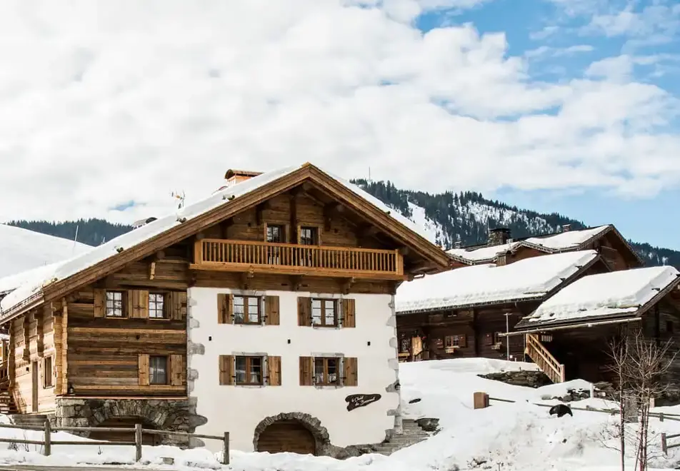 Chalet Bossonnet, La Clusaz (self catered chalet) - Ski-in/ski-out (weather depending)