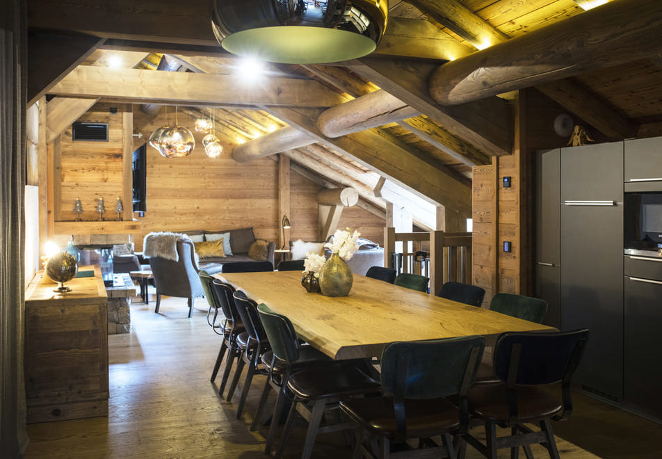 Chalet Bossonnet, La Clusaz (self catered chalet) - Dining area