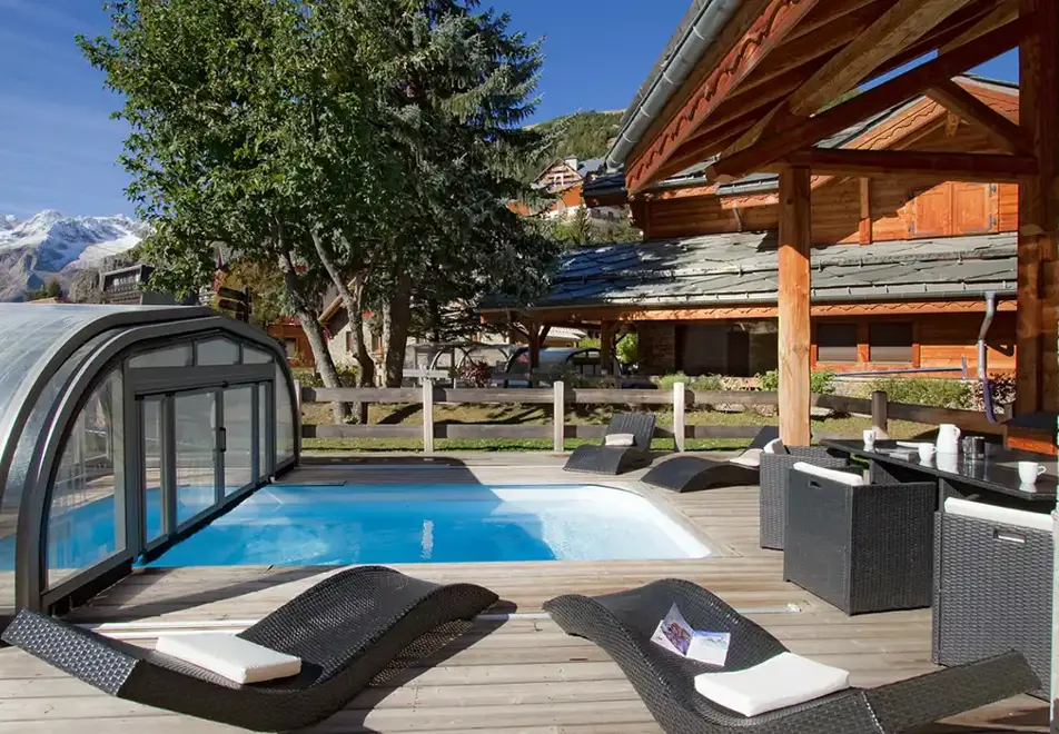 Wolf Lodge, Les Deux Alpes (self catered chalet) - Outdoor heated pool