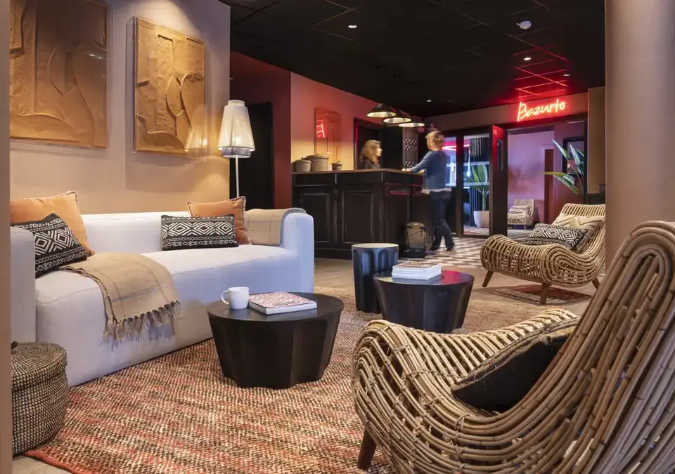 YNYCIO Reception (Studio Bergoend)