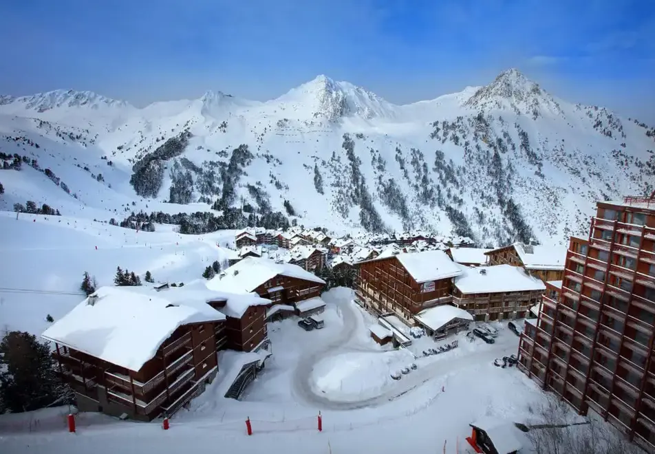 La Source des Arcs, Arcs 2000 (self catered apartments) - Foot of the slopes
