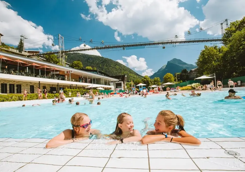 Morzine outdoor swimming pool (1).webp