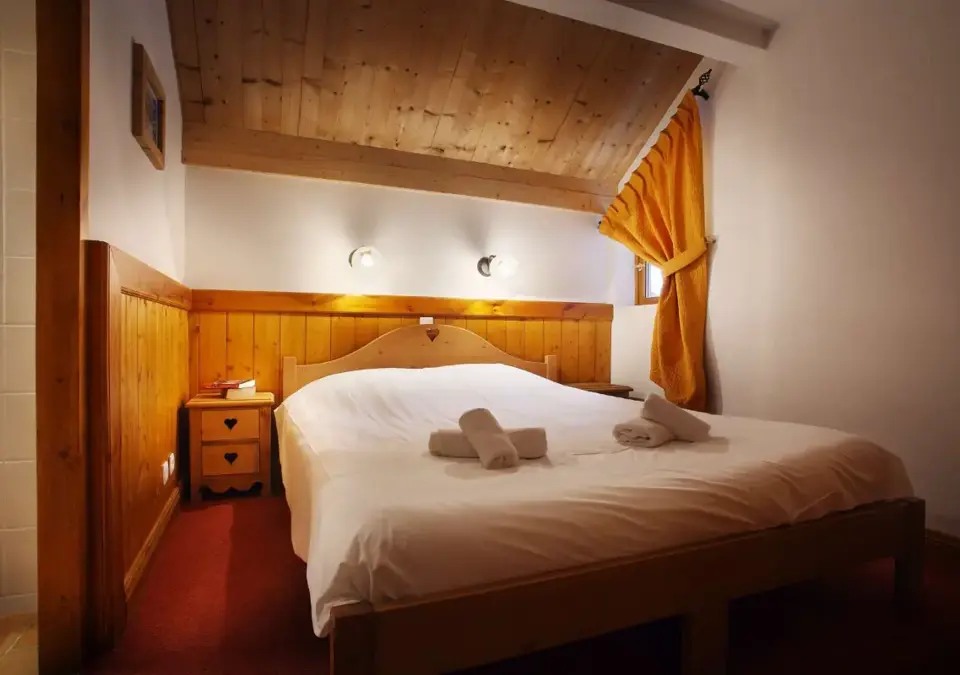 Chalet des Neiges-Oz 3300-3 bed (3).webp