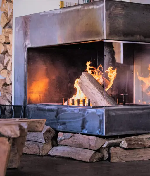 Le Chalet Martine, St Martin de Belleville (chalet) - Fireplace