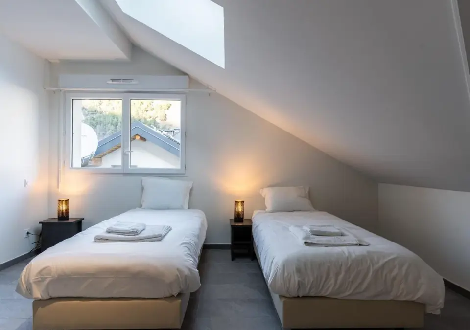 Meri-Bellcombe-Brides les Bains-Typical 3 bed 6 duplex (6).webp