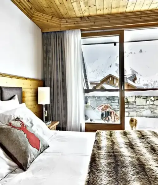 Hotel St Martin & Apartments, St Martin de Belleville (self catered apartments & hotel) - Typical hotel room