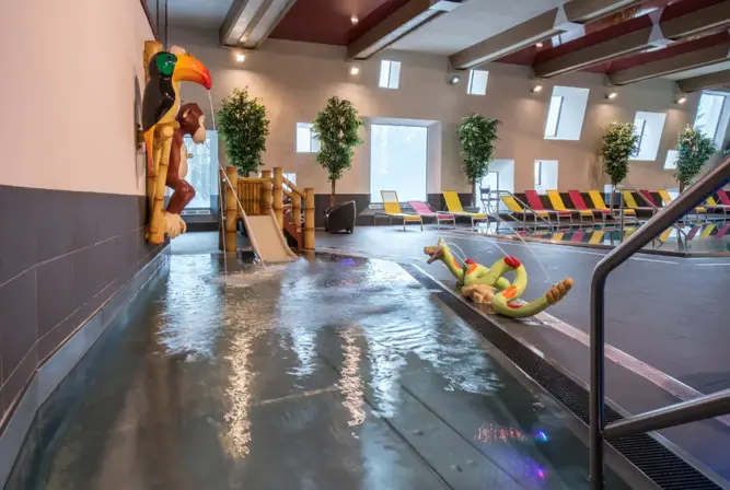 Le Centaure-Flaine-Kids pool.webp