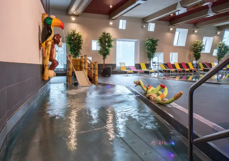 Le Centaure-Flaine-Kids pool.webp