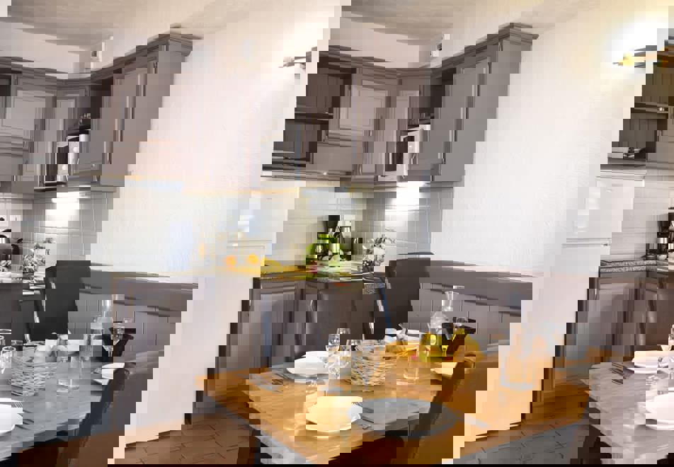 Plein Sud, Val Thorens (self catered apartments) - Typical 2 bed apartment style