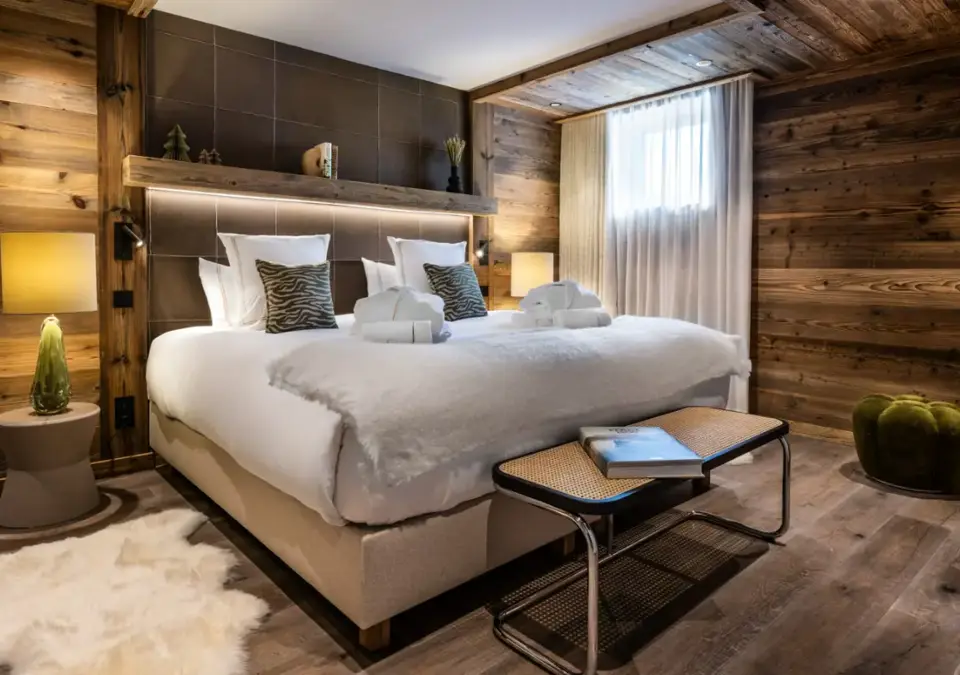 Silverstone_Chalet 1 (P.Gal)  (2).webp