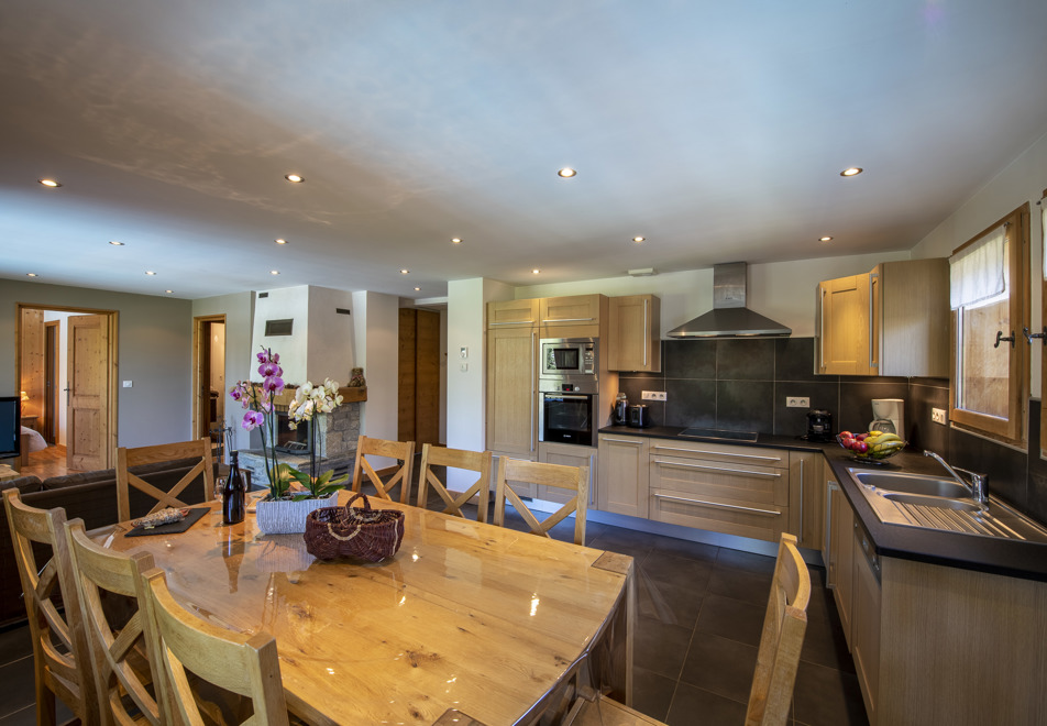 Rose, Samoens (self catered apartments) - Rose 2