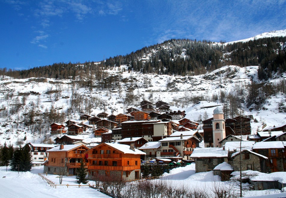 Tignes les Brevieres Ski Village