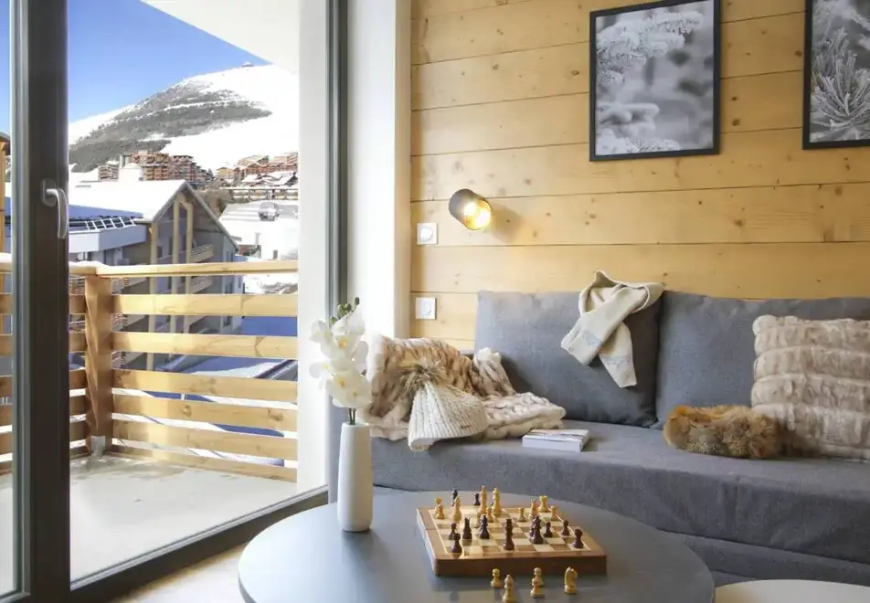 Eclose, Alpe d'Huez (self catered apartments) - Typical apartment style