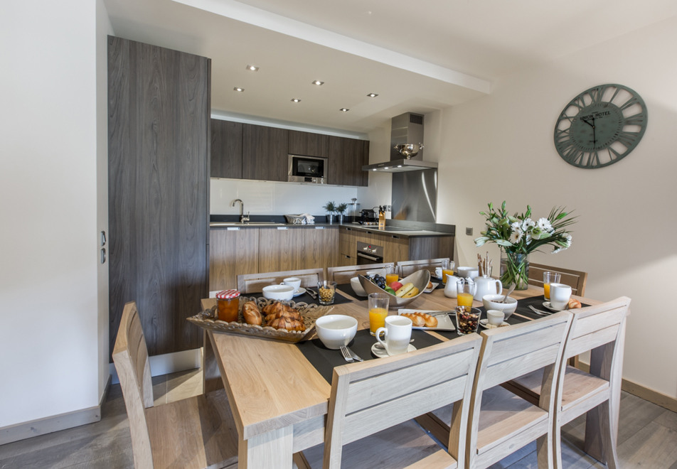 Whistler Lodge, Courchevel (self catered apartment) - Apartment B01