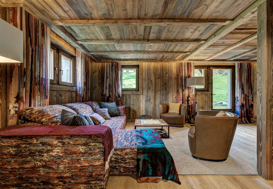 Chalet Aster (Armancette), St Nicolas de Veroce (self catered chalet) - Living area (©AdamJohnston)