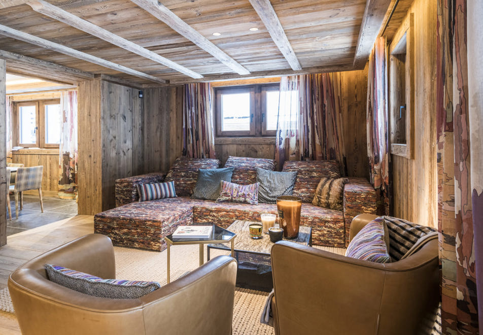 Chalet Aster (Armancette), St Nicolas de Veroce (self catered chalet) - Living area (©AdamJohnston)