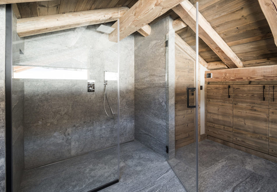 Chalet Aster (Armancette), St Nicolas de Veroce (self catered chalet) - Shower room (©DavidMachet)