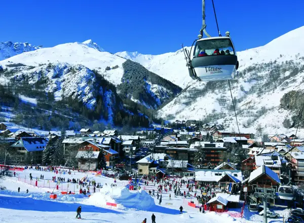 Valloire Ski Village © (B Grange)