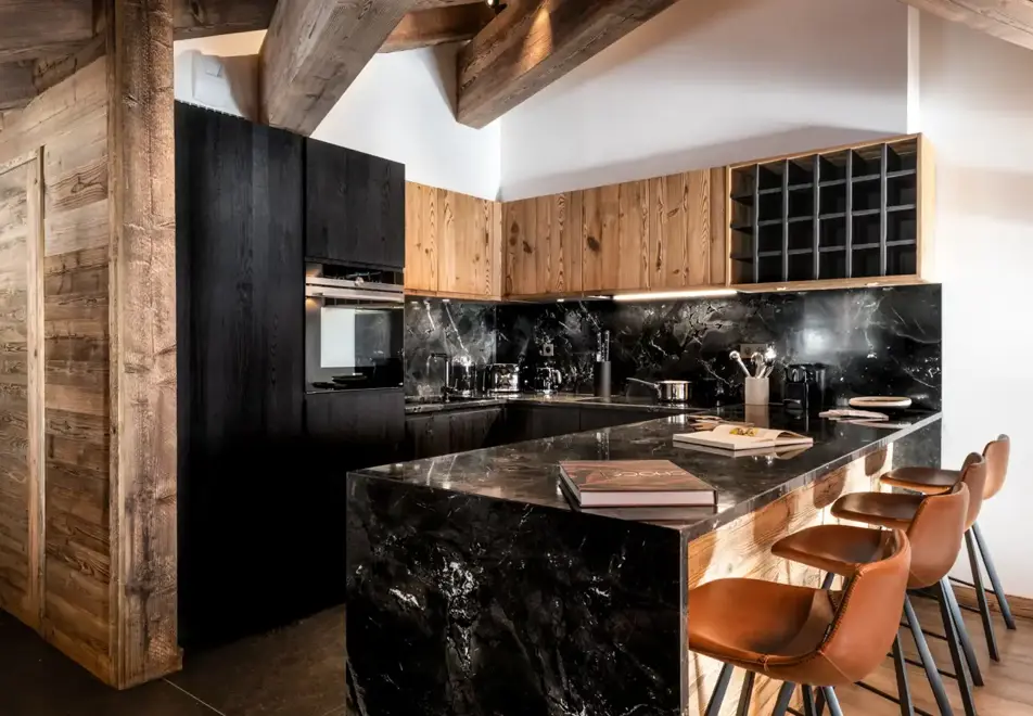 Alaska Lodge, Val d'Isere (self catered apartments) - Apartment 6